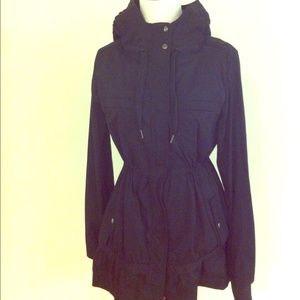 Black Lululemon Anorak